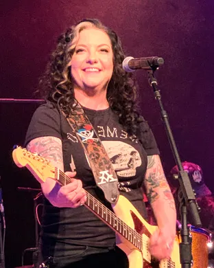 Ashley McBryde Fayetteville