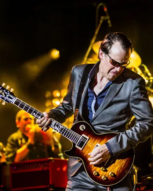 Joe Bonamassa Fayetteville