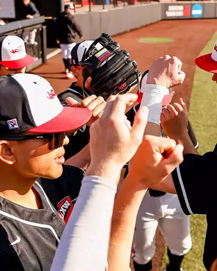Western Kentucky Hilltoppers Baseball Branson